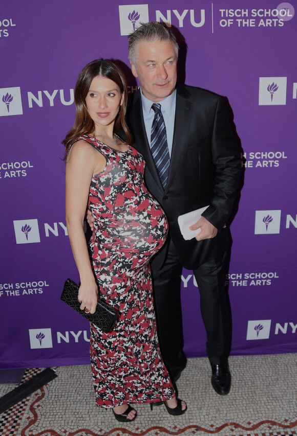 Alec Baldwin et sa femme Hilaria Baldwin enceinte - People au gala "2018 NYU Tisch" à New York, le 16 avril 2018. © Morgan Dessalles/Bestimage USA