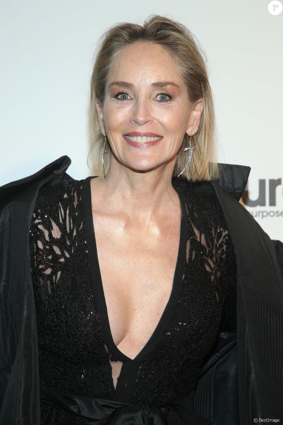 Sharon Stone - People à la 28ème soirée annuelle Elton John Academy Awards Viewing Party après la cérémonie des Oscars à West Hollywood