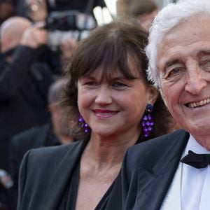 Véronique Bachet et son mari Jean-Loup Dabadie - Montée des marches de la cérémonie de clôture du 72e Festival International du Film de Cannes.