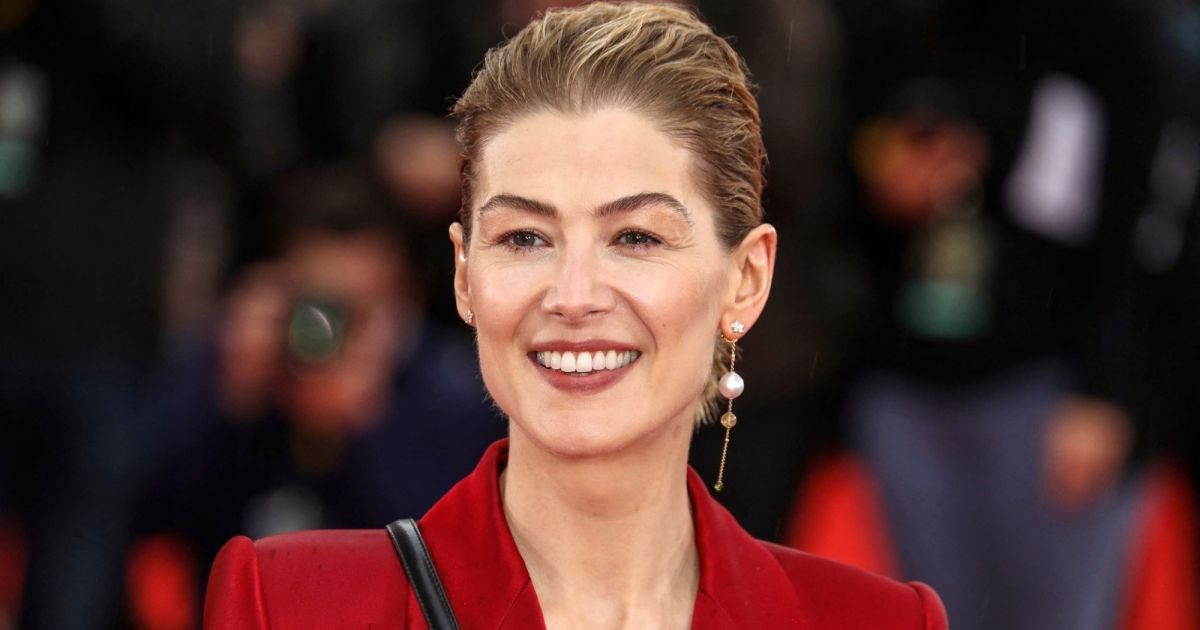 Rosamund Pike Films Et Programmes Tv Rosamund Pike - Les célébrités assistent à la première du film