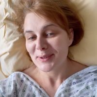 Ariane Séguillon victime de la Covid-19 : elle annonce, avec une petite voix, qu'elle sort de l'hôpital !
