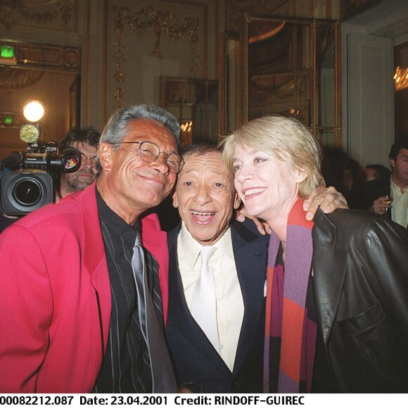 Archives - Jean-Marie Périer, Françoise Hardy et Henri Salvador dans les loges de l'Olympia