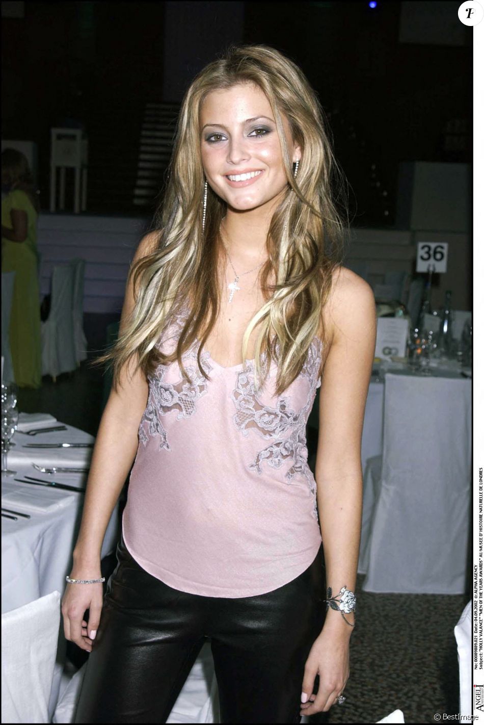 Holly Valance au musée d'histoire naturelle de Londres.