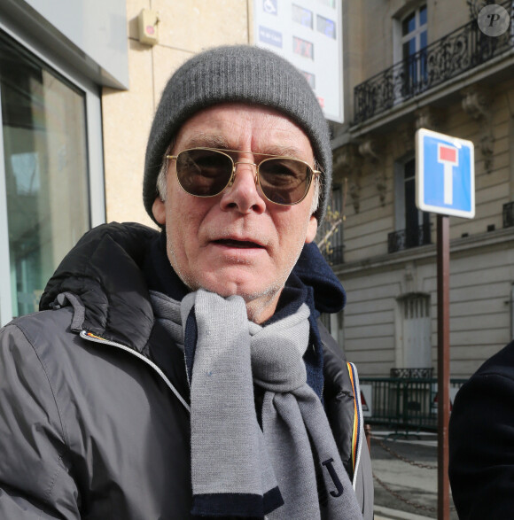 Franck Dubosc à la sortie des studios de radio RTL à Paris. Le 11 février 2020 © Panoramic / Bestimage