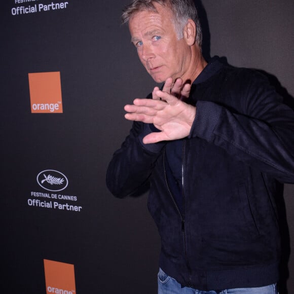 Franck Dubosc au photocall de la soirée "Orange" sur la plage de l'hôtel Majectic lors du 72ème Festival International du Film de Cannes, le 18 mai 2019. © Rachid Bellak/Bestimage