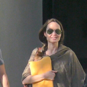 Exclusif - Angelina Jolie passe la journée avec sa fille Zahara Jolie-Pitt à Long Beach, Los Angeles. Le 26 août 2019.