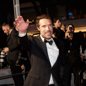 Nicolas Bedos - Descente des marches du film "La belle époque" lors du 72ème Festival International du Film de Cannes. Le 20 mai 2019 © Jacovides-Moreau / Bestimage 