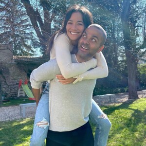 Tony Parker officialise son histoire d'amour avec la joueuse de tennis Alizé Lim sur Instagram le 21 mars 2021.