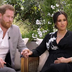 Le prince Harry, Meghan Markle et la présentatrice américaine Oprah Winfrey © Capture TV CBS via Bestimage