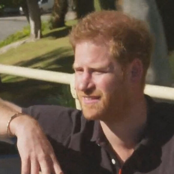 Le prince Harry fait le touriste à Los Angeles dans un bus ouvert pour l'émission de James Corden, le Late Show.