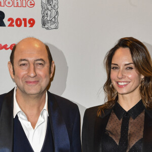 Kad Merad et sa compagne Julia Vignali - Photocall du dîner de la 44ème cérémonie des César au Fouquet's à Paris. Le 22 février 2019 © Pierre Perusseau / Bestimage