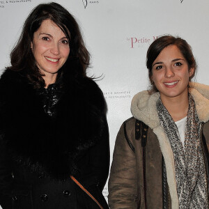 Zabou Breitman et sa fille Anna - Inauguration du restaurant 'La Petite Maison de Nicole' a l'hotel Fouquet's Barriere a Paris le 21 Janvier 2013.