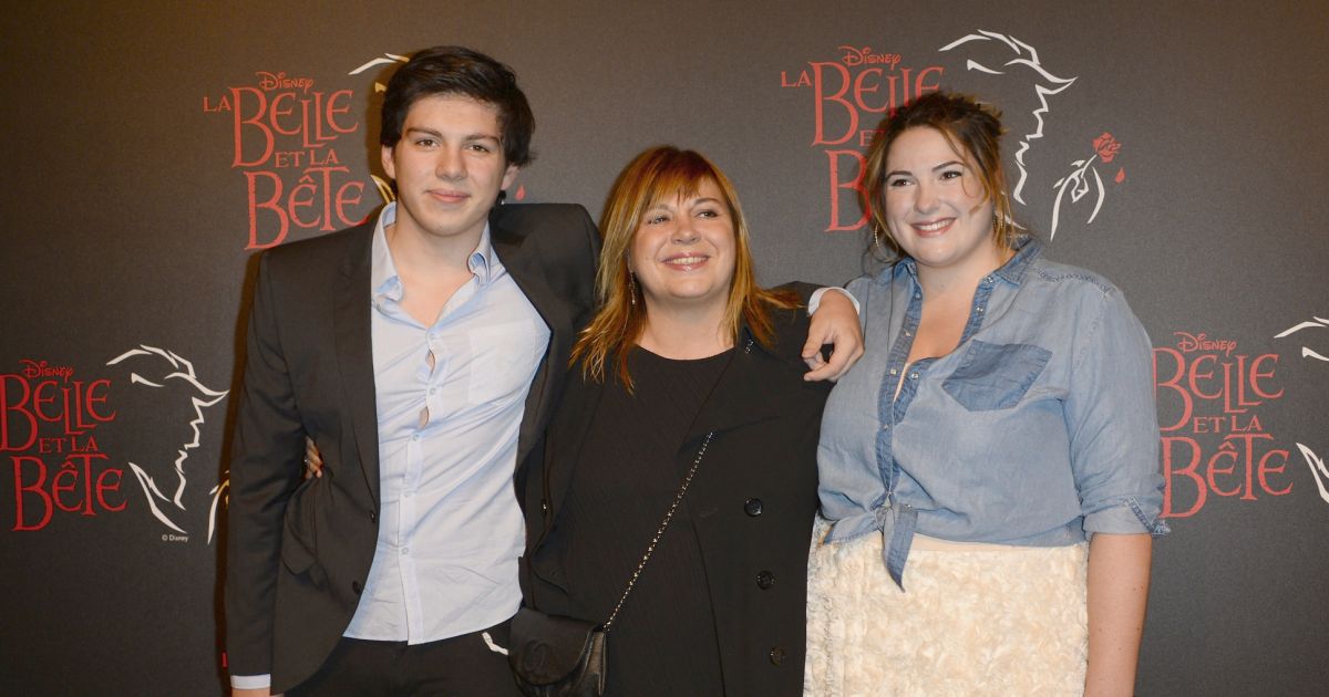 Michèle Bernier avec son fils Enzo et sa fille Charlotte à la générale
