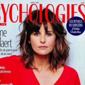 Faustine Bollaert fait la Une de "Psychologies", le 24 mars 2021