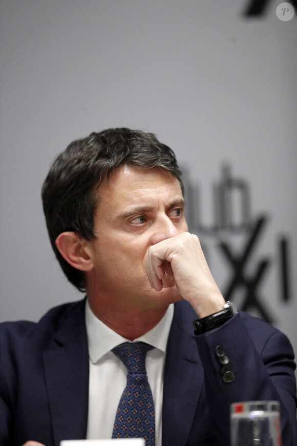 Manuel Valls lors d'une conférence au club SXXI à Madrid le 21 février 2019. 