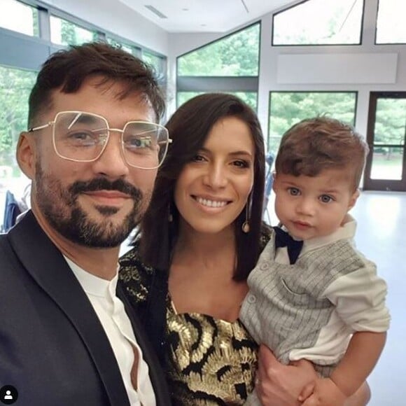 Zaho et Florent Mothe officialisent leur amour sur Instagram, en posant avec leur fils Naïm.