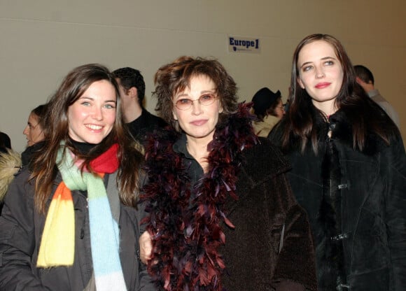 Eva Green, Marlène Jobert et une amie au Palais des Congrès.