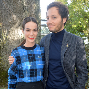 Semi-Exclusif - Vianney et sa compagne Catherine Robert au défilé Lacoste Collection Prêt-à-Porter Printemps/Eté 2020 lors de la Fashion Week de Paris, le 1er octobre 2019. © Veeren Ramsamy-Christophe Clovis/Bestimage