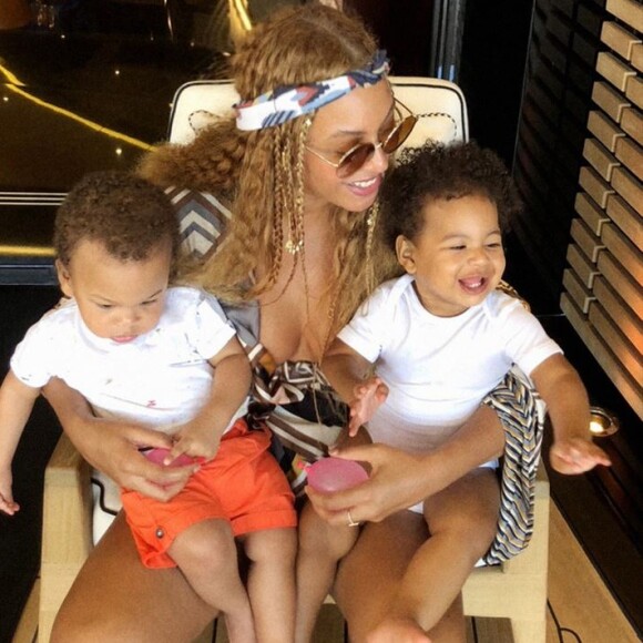 Beyoncé a posté de nouvelles (et rares !) photos de ses enfants sur Instagram.