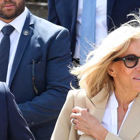 Sortie de la Mairie du Touquet - Le Président de la République Emmanuel Macron et sa femme la Première Dame Brigitte Macron sont allés voter à la Mairie du Touquet-Paris-Plage lors du second tour des élections municipales, le 28 juin 2020.