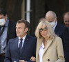 Le Président de la République Emmanuel Macron et sa femme la Première Dame Brigitte Macron sont allés voter à la Mairie du Touquet-Paris-Plage lors du second tour des élections municipales, le 28 juin 2020. © Eliot Blondet/Pool/Bestimage