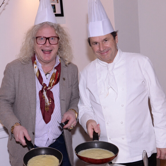 Exclusif - Pierre-Jean Chalençon et le chef Christophe Leroy lors de la soirée Crêpes Party chez Christophe Leroy à Paris © Ausset Lacroix-Bellak-LMS/Bestimage 