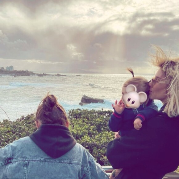Alexandra Rosenfeld et ses filles Ava et Jim sur Instagram, mars 2021.
