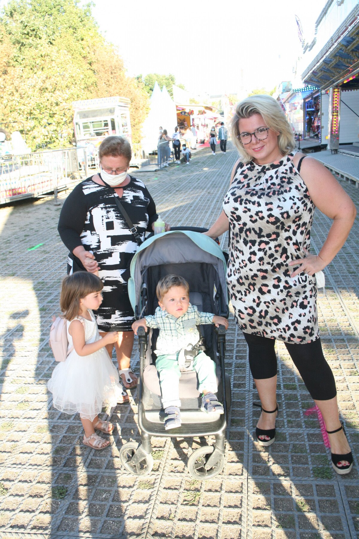 Photo Exclusif Cindy Lopes avec ses deux enfants Stella et Raphaël