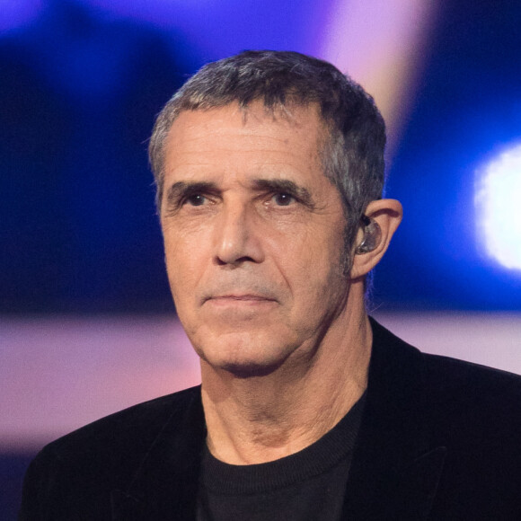 Julien Clerc et Nagui. - Deuxième jour de la 33ème édition du Téléthon au Parc de la Villette à Paris. © Tiziano Da Silva/Bestimage
