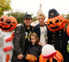 Jean-Luc Reichmann, son fils Hugo et sa fille Rosalie - Lancement de la saison Halloween à Disneyland Resort Paris.