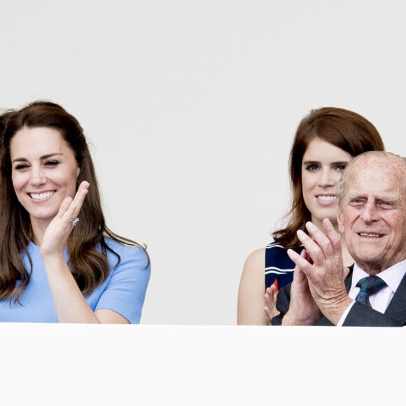 Kate Catherine Middleton, duchesse de Cambridge, la princesse Eugenie d'York et le prince Philip, duc d'Edimbourg - La famille royale d'Angleterre au "Patron's Lunch" à Londres, à l'occasion du 90ème anniversaire de la reine. Le 12 juin 2016