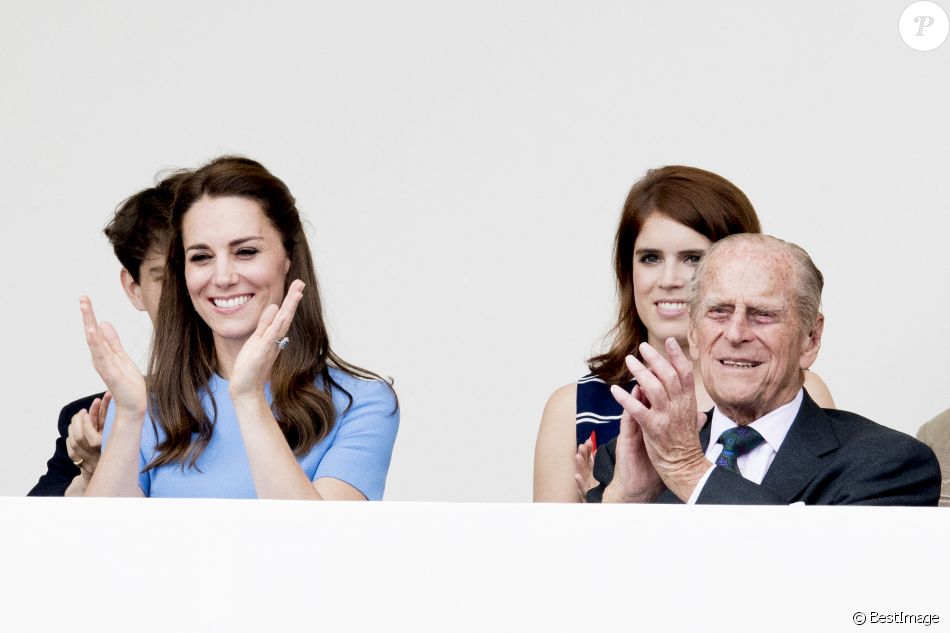 Kate Catherine Middleton, duchesse de Cambridge, la princesse Eugenie d'York et le prince Philip, duc d'Edimbourg - La famille royale d'Angleterre au "Patron's Lunch" à Londres, à l'occasion du 90ème anniversaire de la reine. Le 12 juin 2016