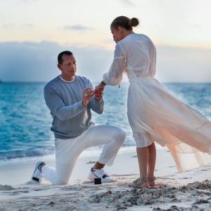 Jennifer Lopez et Alex Rodriguez s'étaient fiancés aux Bahamas, en 2019.