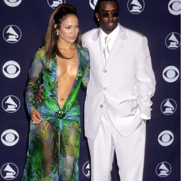 Jennifer Lopez et Puff Daddy à la 42ème cérémonie des Grammy Awards le 24 février 2000.