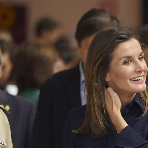 La reine Letizia d'Espagne visite les activités des cours d'été de l'École internationale de musique de la Fondation Princesse des Asturies à l'Auditorium Prince Felipe à Oviedo en Espagne, le 26 juillet 2018. © Jack Abuin via ZUMA / Bestimage