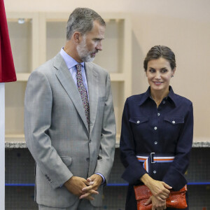 Le roi Felipe VI et la reine Letizia d'Espagne inaugurent le salon "Salamaq'18" à Salamanque en Espagne le 5 septembre 2018.