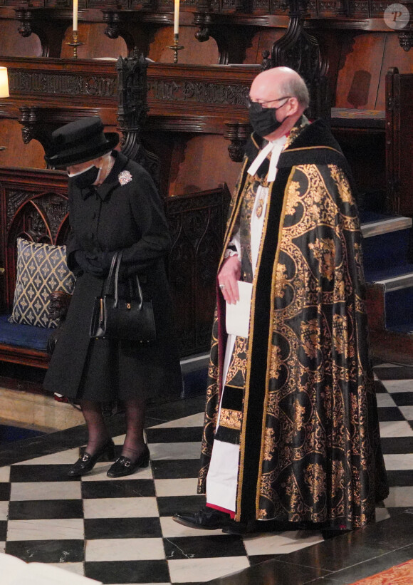 La reine Elisabeth II d'Angleterre et le doyen de Windsor - Funérailles du prince Philip, duc d'Edimbourg à la chapelle Saint-Georges du château de Windsor, Royaume Uni, le 17 avril 2021.