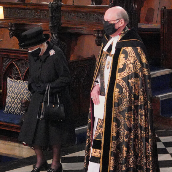 La reine Elisabeth II d'Angleterre et le doyen de Windsor - Funérailles du prince Philip, duc d'Edimbourg à la chapelle Saint-Georges du château de Windsor, Royaume Uni, le 17 avril 2021.