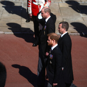 Le prince William, duc de Cambridge, Peter Phillips, le prince Harry, duc de Sussex - Arrivées aux funérailles du prince Philip, duc d'Edimbourg à la chapelle Saint-Georges du château de Windsor, le 17 avril 2021.