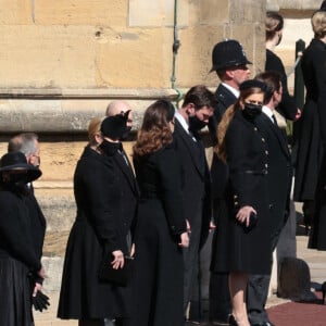 Catherine Kate Middleton, la duchesse de Cambridge, Zara Phillips (Tindall) et Mike Tindall, la princesse Eugenie d'York et son mari Jack Brooksbank, la princesse Beatrice d'York et son mari Edoardo Mapelli Mozzi - Arrivées aux funérailles du prince Philip, duc d'Edimbourg à la chapelle Saint-Georges du château de Windsor, le 17 avril 2021.