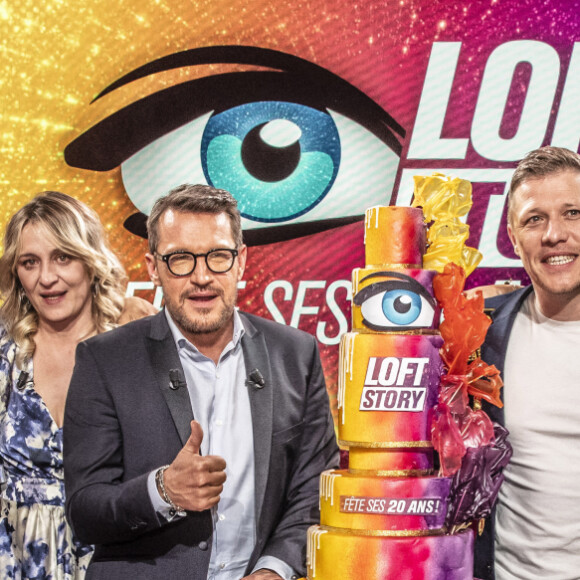 Exclusif - Fabrice Beguin, Kenza Braiga, Steevy Boulay, Delphine Castex, Benjamin Castaldi, Jean-Edouard Lipa , Julie Mercy, Christophe Mercy - Enregistrement de l'émission "Les 20 ans du Loft", diffusée en direct sur C8 et présentée par B.Castaldi, à Paris. Le 8 avril 2021 © Jack Tribeca / Bestimage