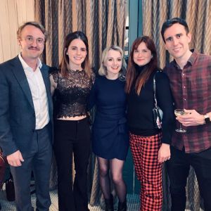 Emma Watson, Tom Felton, Evanna Lynch, Bonnie Wright et Matthew Lewis réunis juste avant Noël, le 19 décembre 2019.