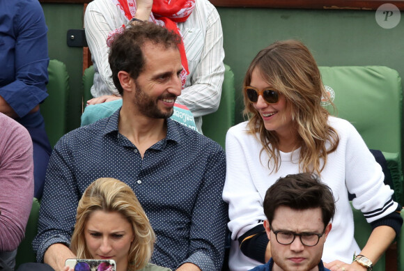 Arié Elmaleh et Laurence Arné - People dans les tribunes de Roland Garros, le 26 mai 2016. © Dominique Jacovides / Bestimage