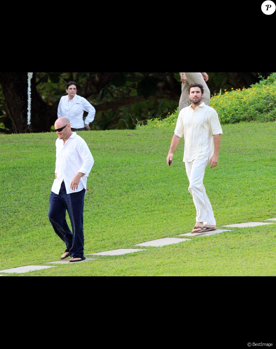 Brody et Burt Jenner à Hawaii en 2012.