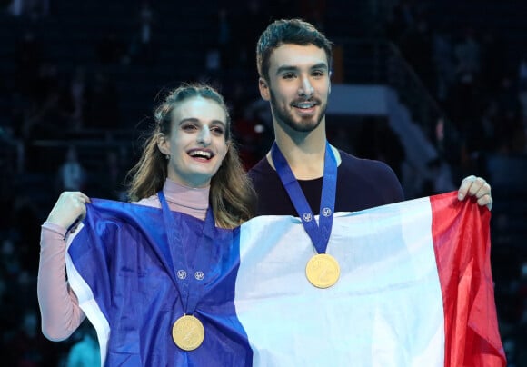 Gabriella Papadakis et Guillaume Cizeron remportent la médaille d'or aux championnats d'Europe de patinage à Minsk en Biélorusie le 26 Janvier 2019.