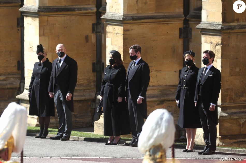 Zara Phillips (Zara Tindall), Mike Tindall, La princesse Eugenie d'York, Jack Brooksbank, La princesse Beatrice d'York et Edoardo Mapelli Mozzi - Arrivées aux funérailles du prince Philip, duc d'Edimbourg à la chapelle Saint-Georges du château de Windsor, le 17 avril 2021.