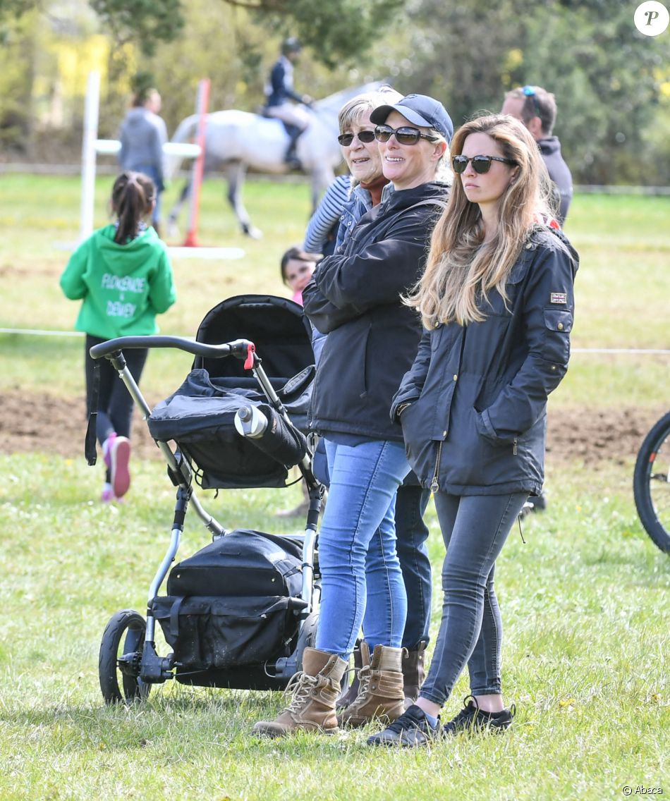 Exclusive - Zara Tindall aux Cirencester Park International Horse Trials avec son fils Lucas, le 2 mai 2021.