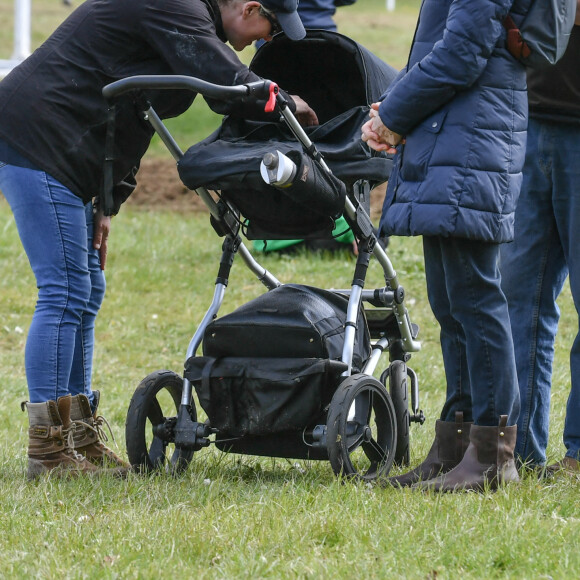 Exclusive - Zara Tindall aux Cirencester Park International Horse Trials avec son fils Lucas, le 2 mai 2021.