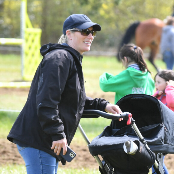 Exclusive - Zara Tindall aux Cirencester Park International Horse Trials avec son fils Lucas.