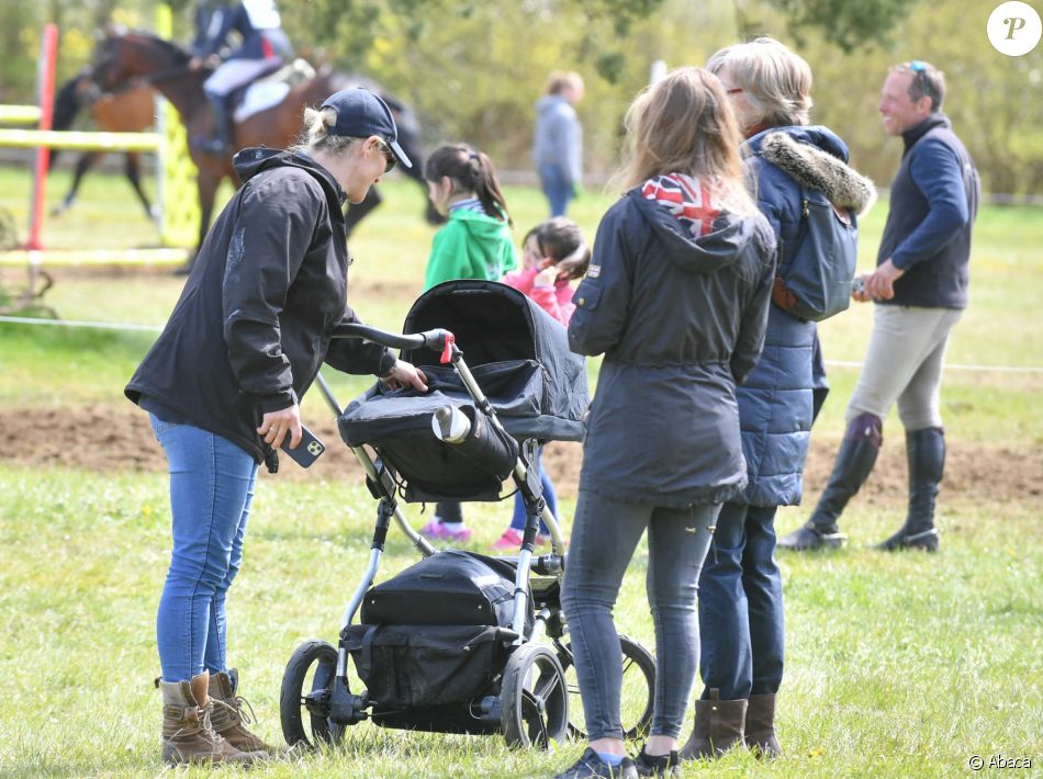Exclusive - Zara Tindall aux Cirencester Park International Horse Trials avec son fils Lucas, le 2 mai 2021.